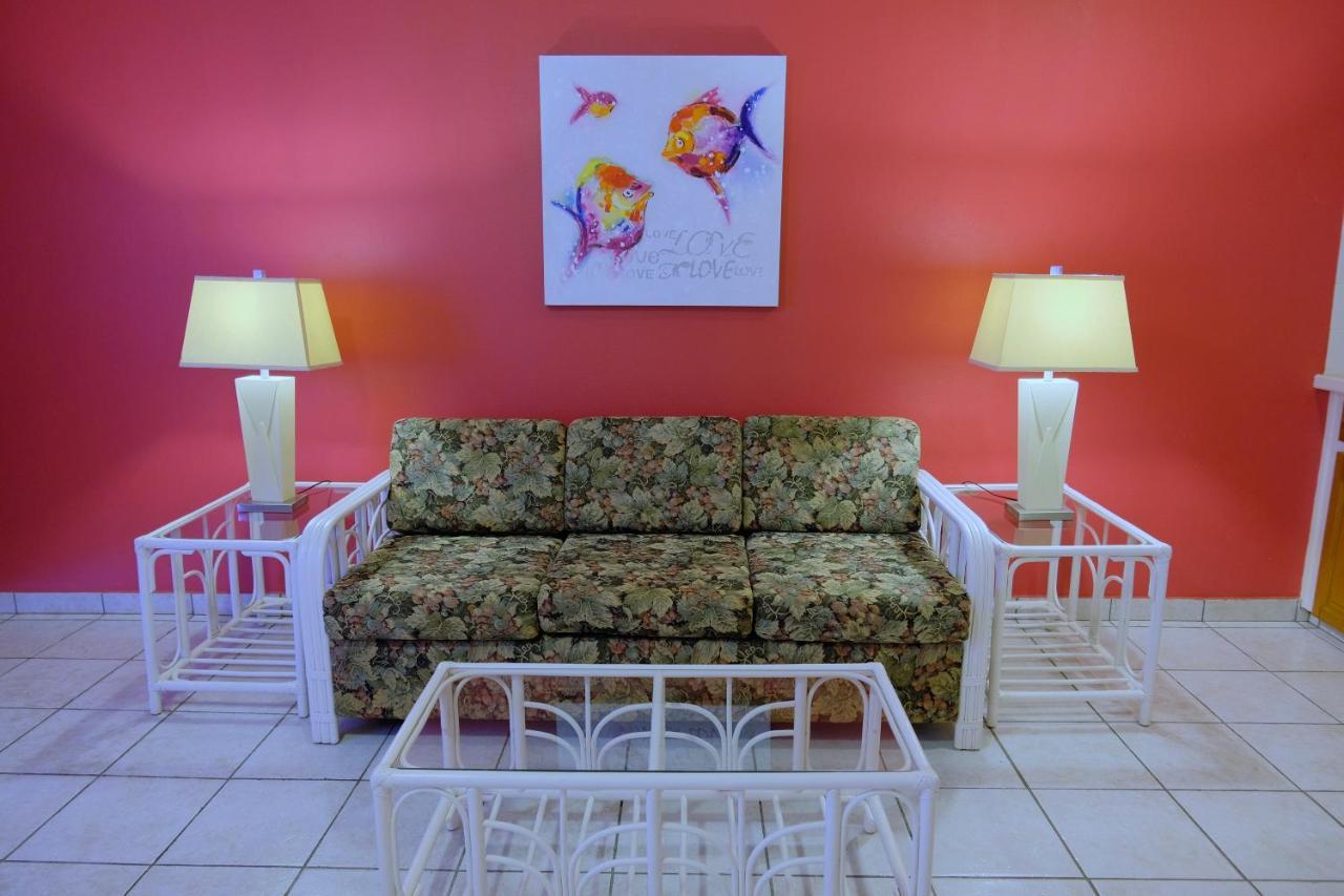 Aruba Quality Apartments & Suites Palm Beach Exterior photo