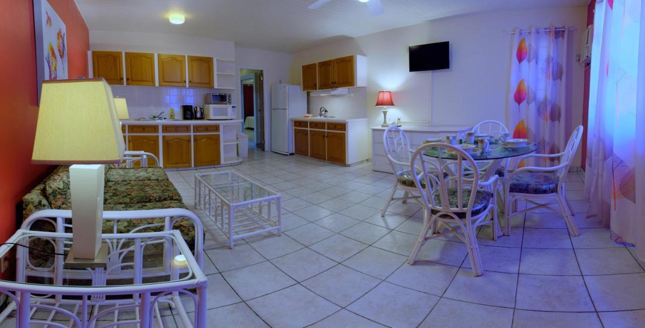 Aruba Quality Apartments & Suites Palm Beach Exterior photo