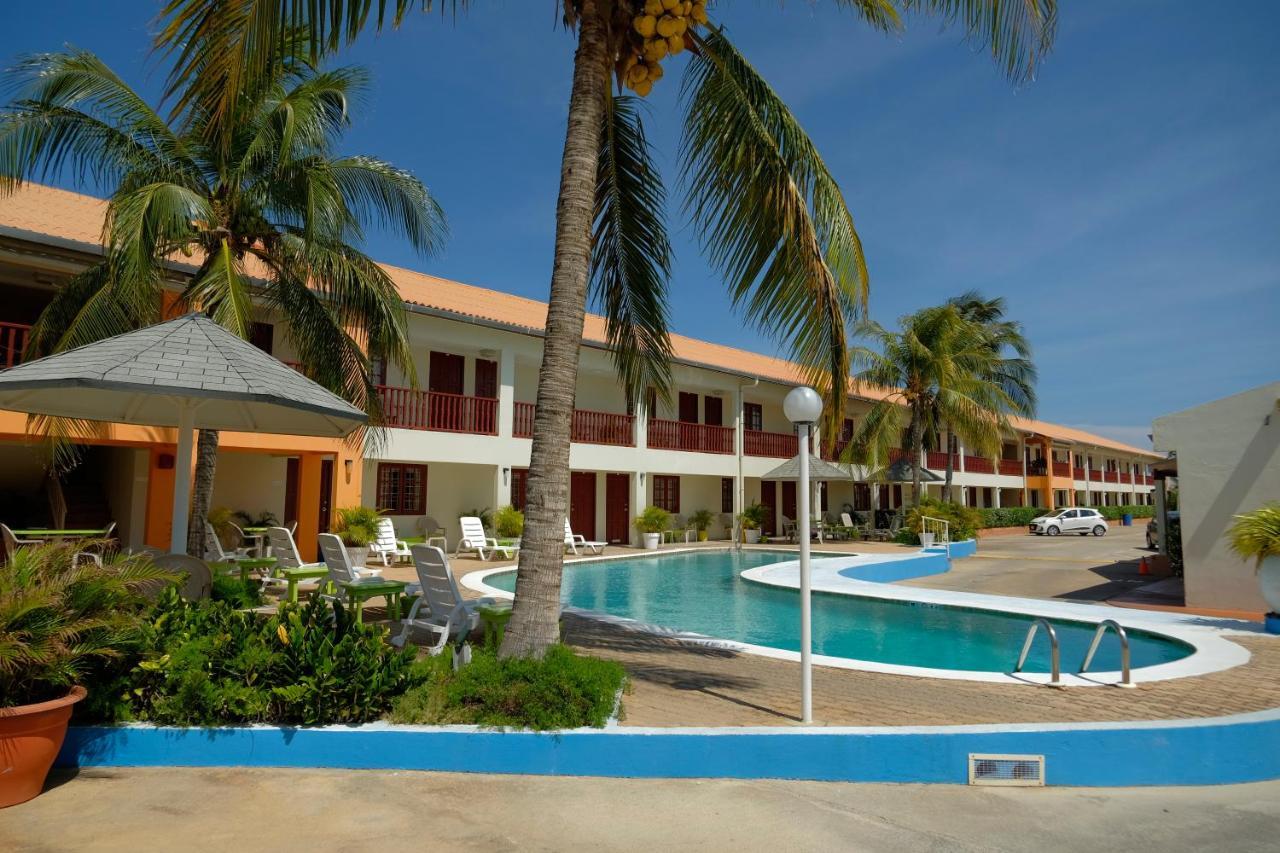 Aruba Quality Apartments & Suites Palm Beach Exterior photo