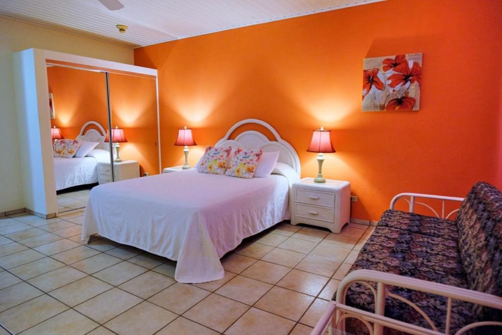 Aruba Quality Apartments & Suites Palm Beach Exterior photo
