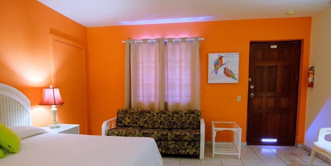 Aruba Quality Apartments & Suites Palm Beach Exterior photo