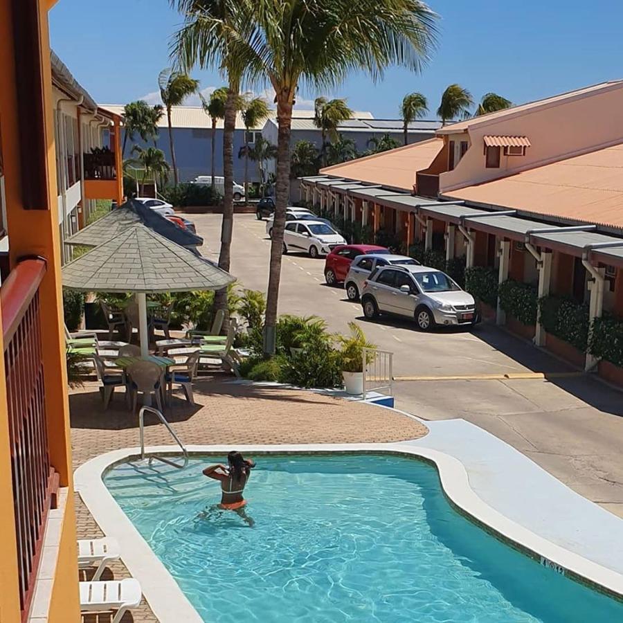 Aruba Quality Apartments & Suites Palm Beach Exterior photo